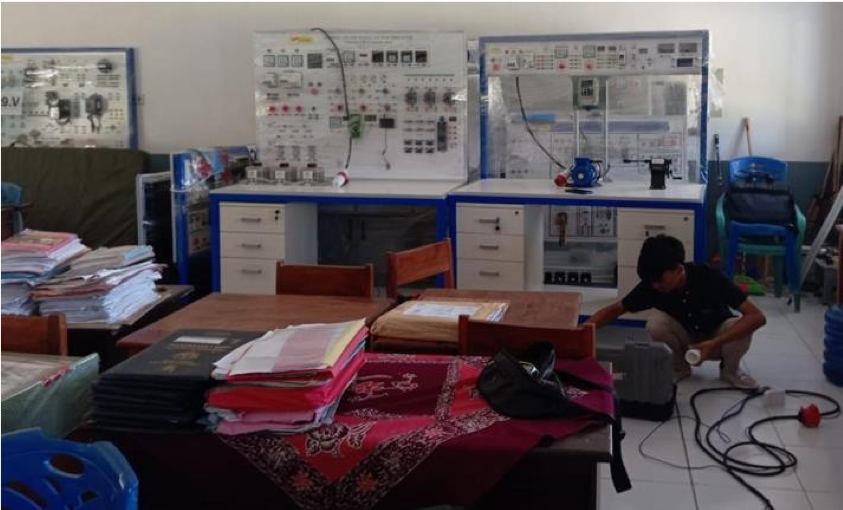UJI FUNGSI s TRAINING BASIC ELECTRICAL TRAINER