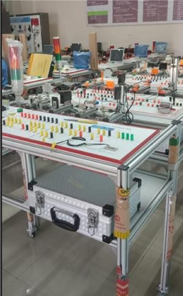 PLC s INSTRUMENTASI TRAINER